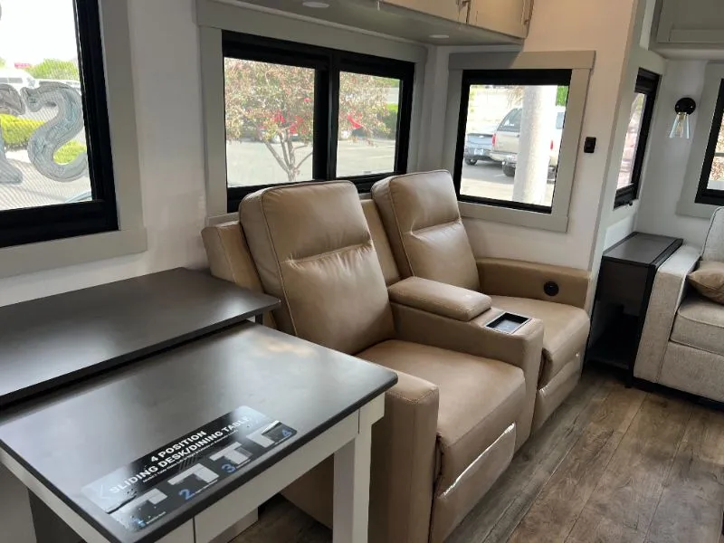 2026 Brinkley Model Z 3600, Photos photo 7