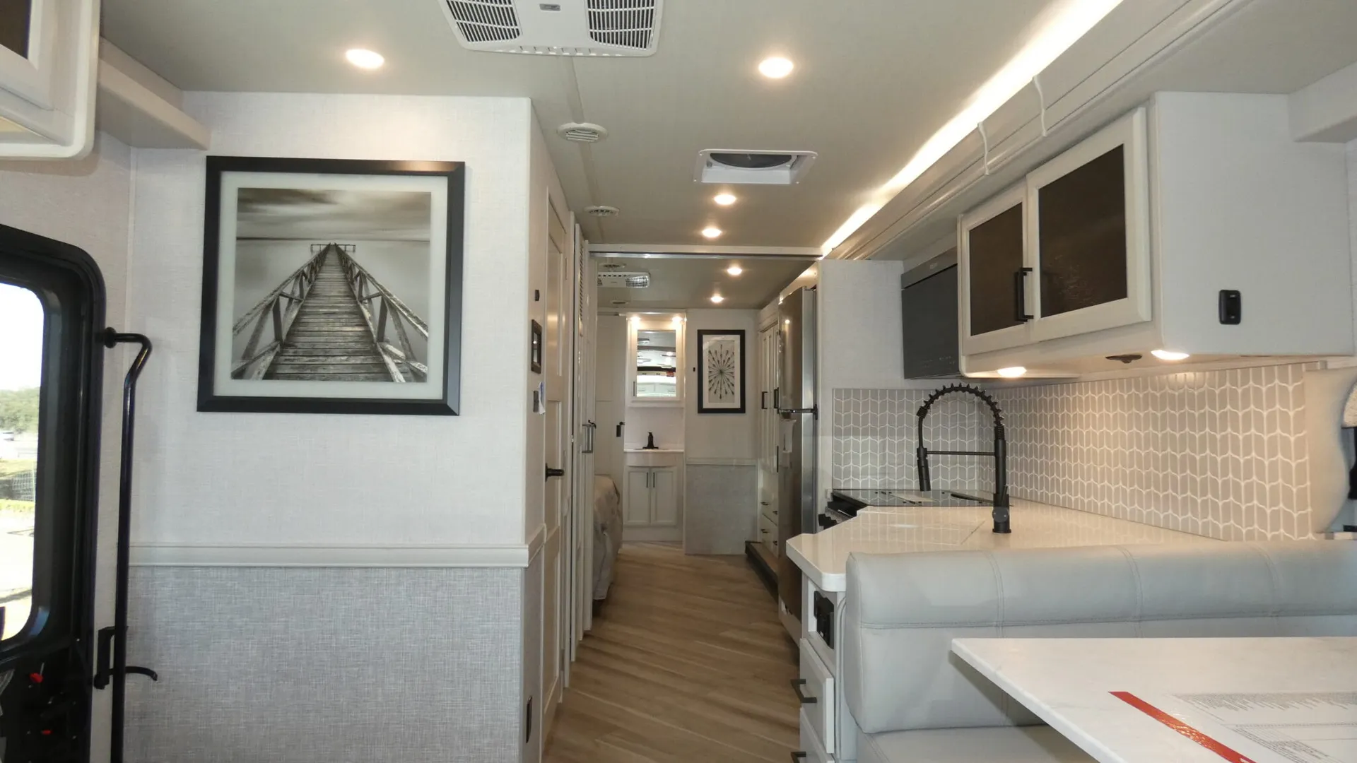 2026 Fleetwood Fortis 33HB - Photo 3