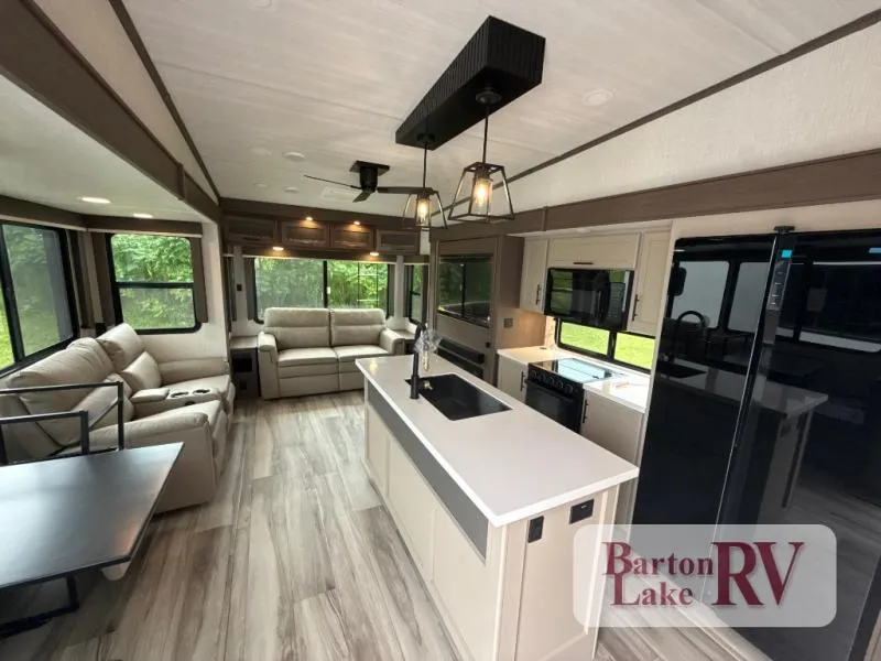 2027 Keystone Cougar 316RLS - Photo 4