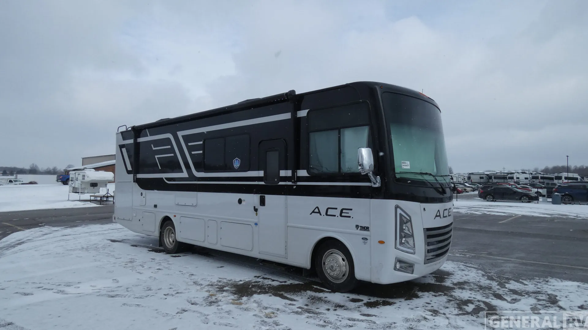 2026 Thor Motor Coach ACE 29D - Photo 2