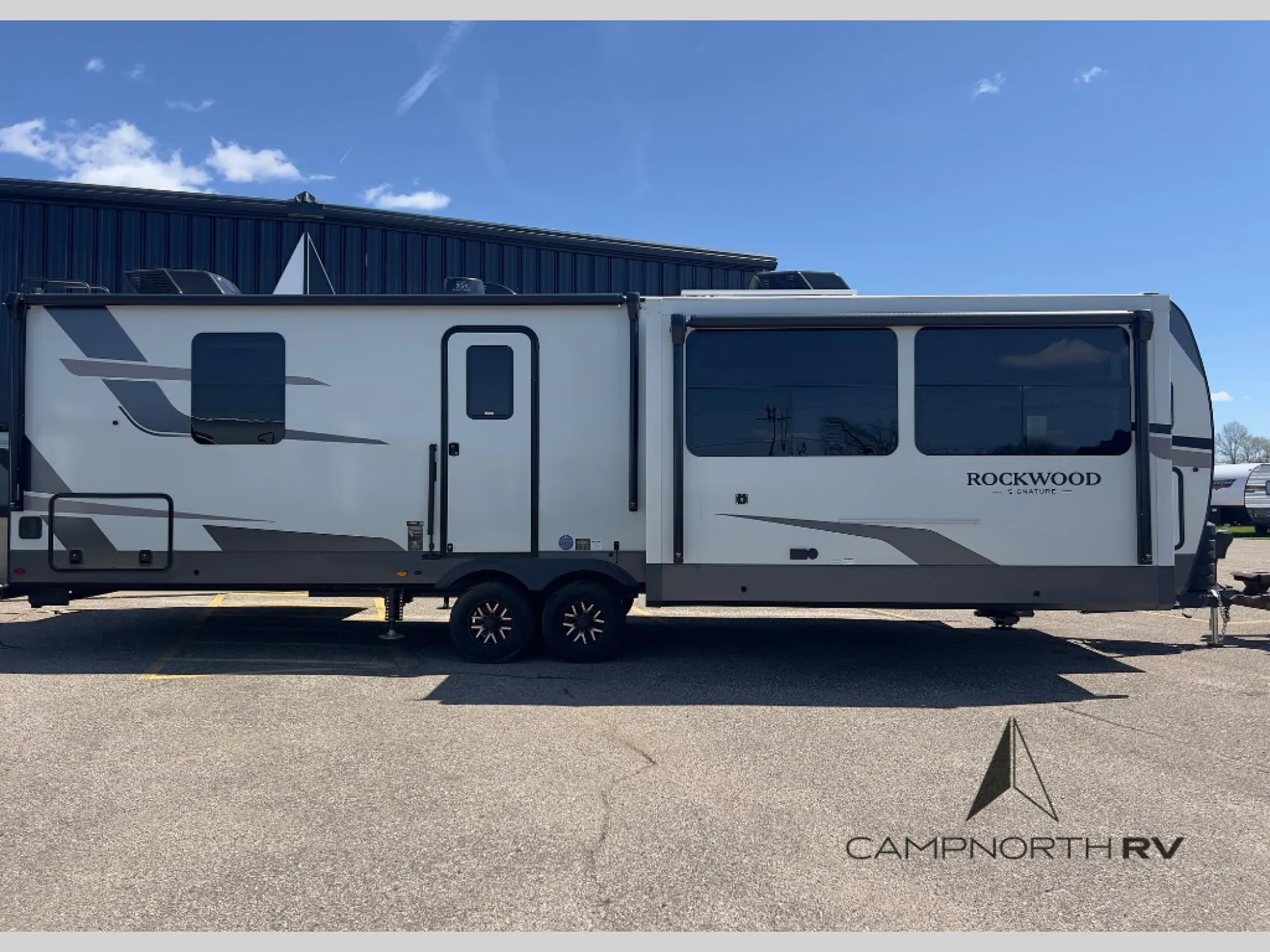 2026 Forest River Rockwood Signature 8339FK - Photo 2