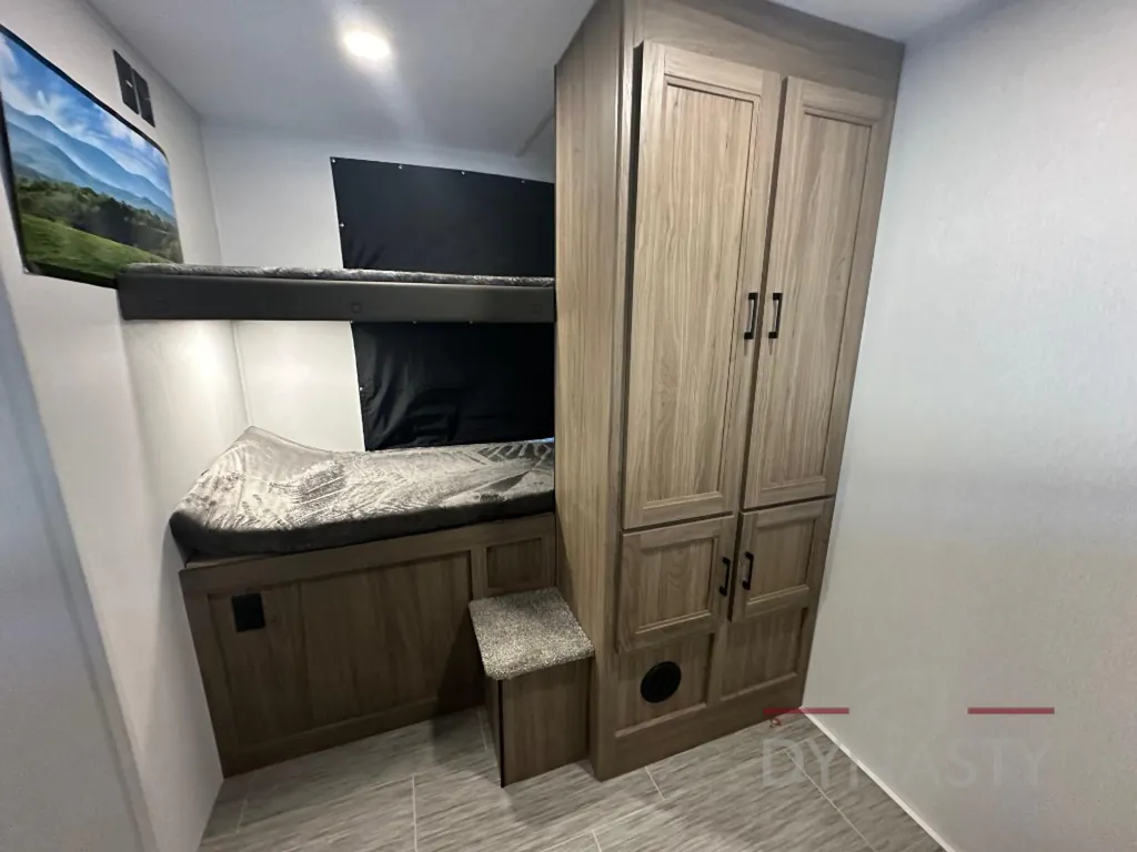 2025 Coachmen Freedom Express Select 31SE, Photos photo 35