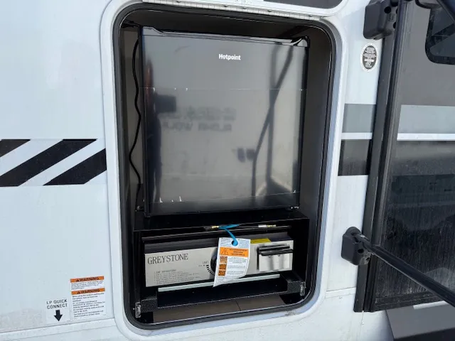 2026 Forest River Cherokee Alpha Wolf 29TB, Photos photo 12
