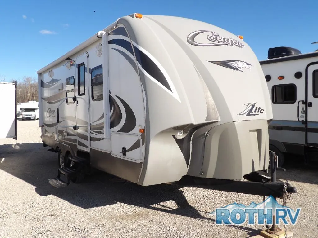 2013 Keystone RV Cougar X-Lite 19RBE - Main photo