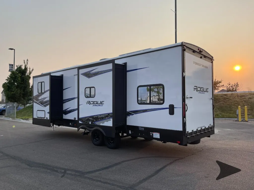 2027 Forest River Vengeance Rogue Armored 26L140, Photos photo 11