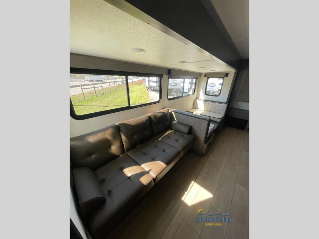 2026 Forest River Cherokee Alpha Wolf 33BH, Photos photo 10