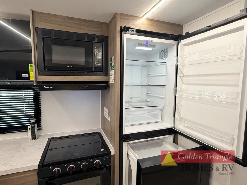 2026 Coachmen Freedom Express Select 30SE, Photos photo 14