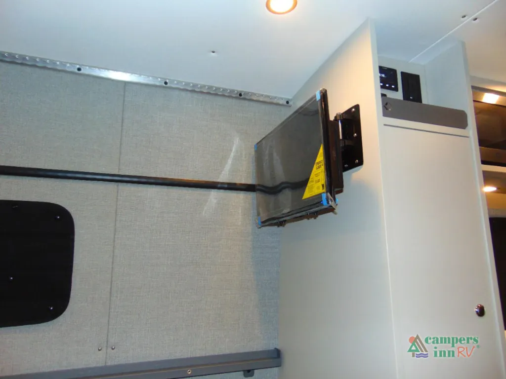 2024 Outside Van Approach 170, Photos photo 52