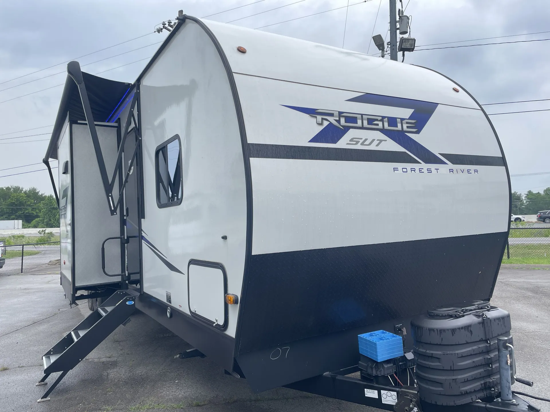 2024 Forest River Vengeance Rogue SUT 32SUT - Photo 2