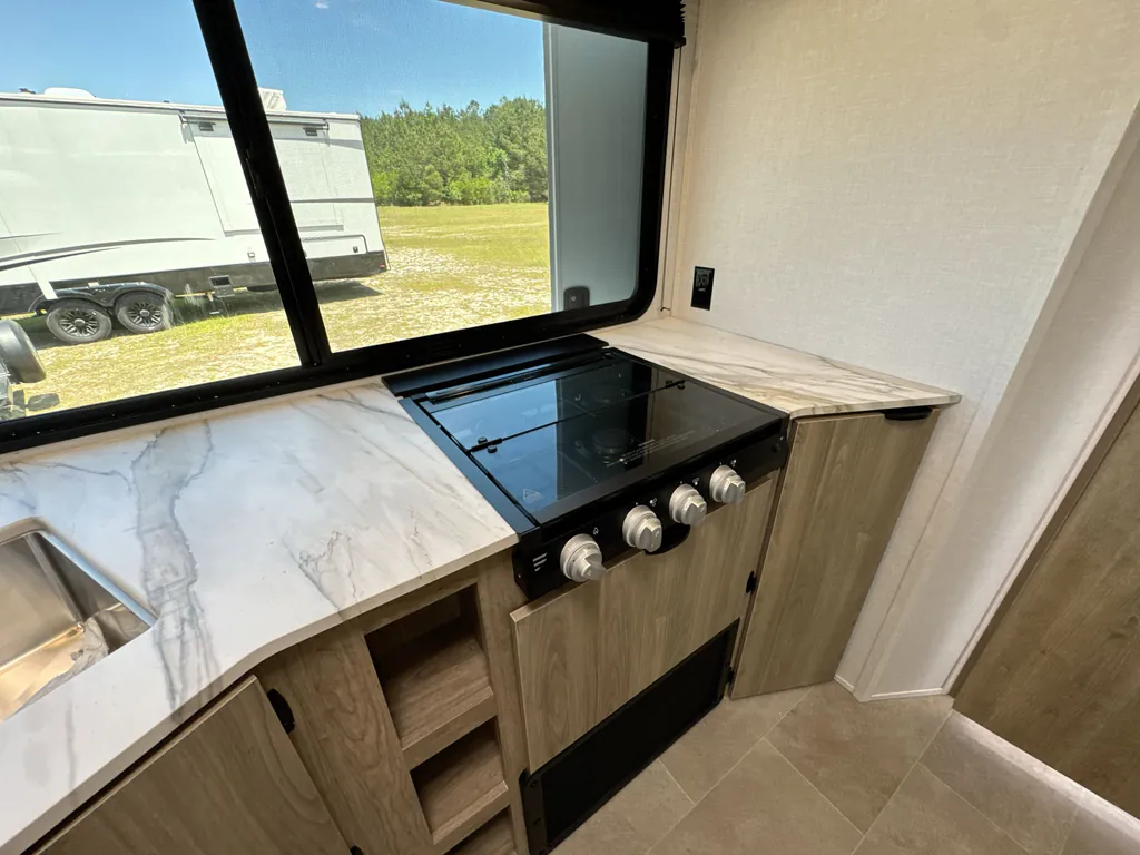 2026 Forest River Airelume 325, Photos photo 6
