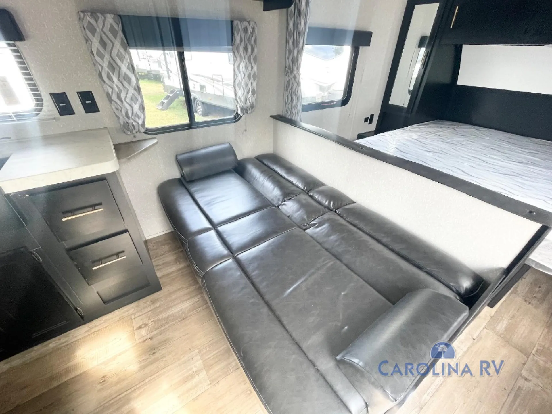 2022 Forest River Cherokee Grey Wolf 26DJSE — Photo 5