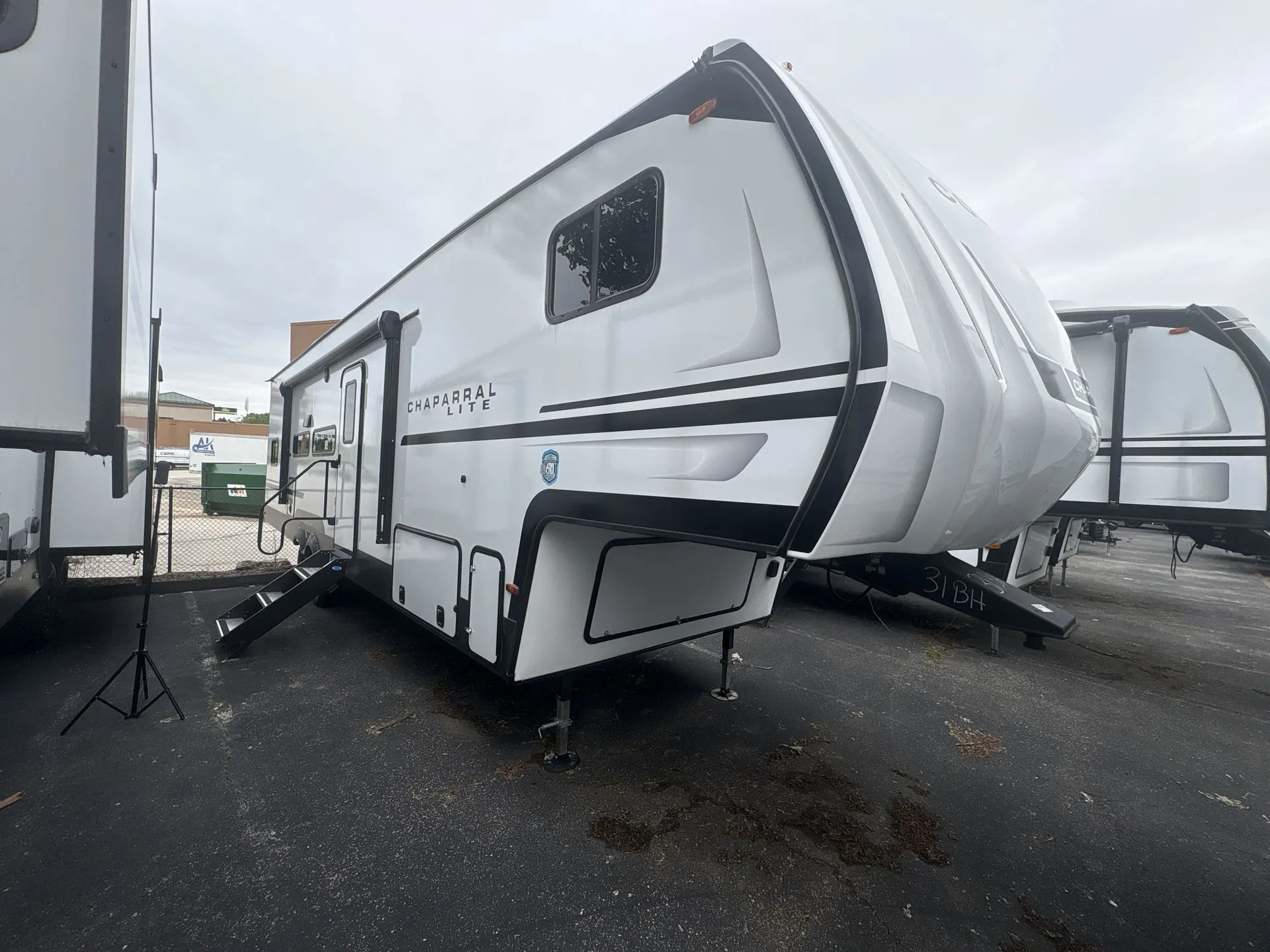 2026 Coachmen Chaparral Lite 31BH - Photo 2
