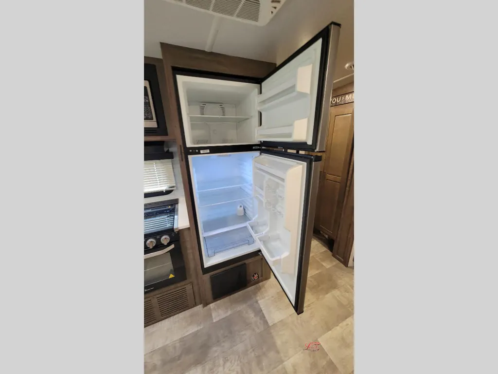 2022 Forest River Rockwood Ultra Lite 2608BS, Photos photo 11