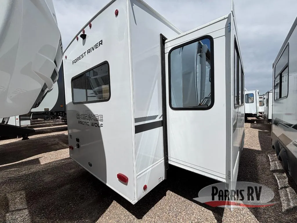 2026 Forest River Cherokee Arctic Wolf 289PANO - Photo 4