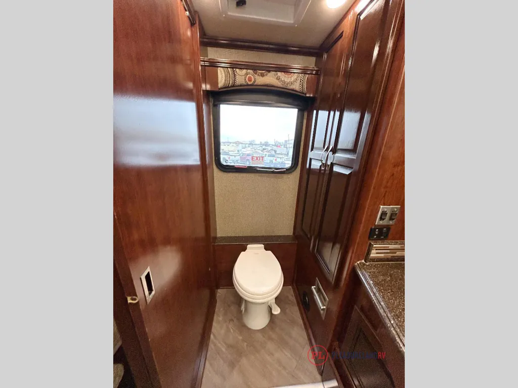 2018 Fleetwood Pace Arrow LXE 38N, Photos photo 28