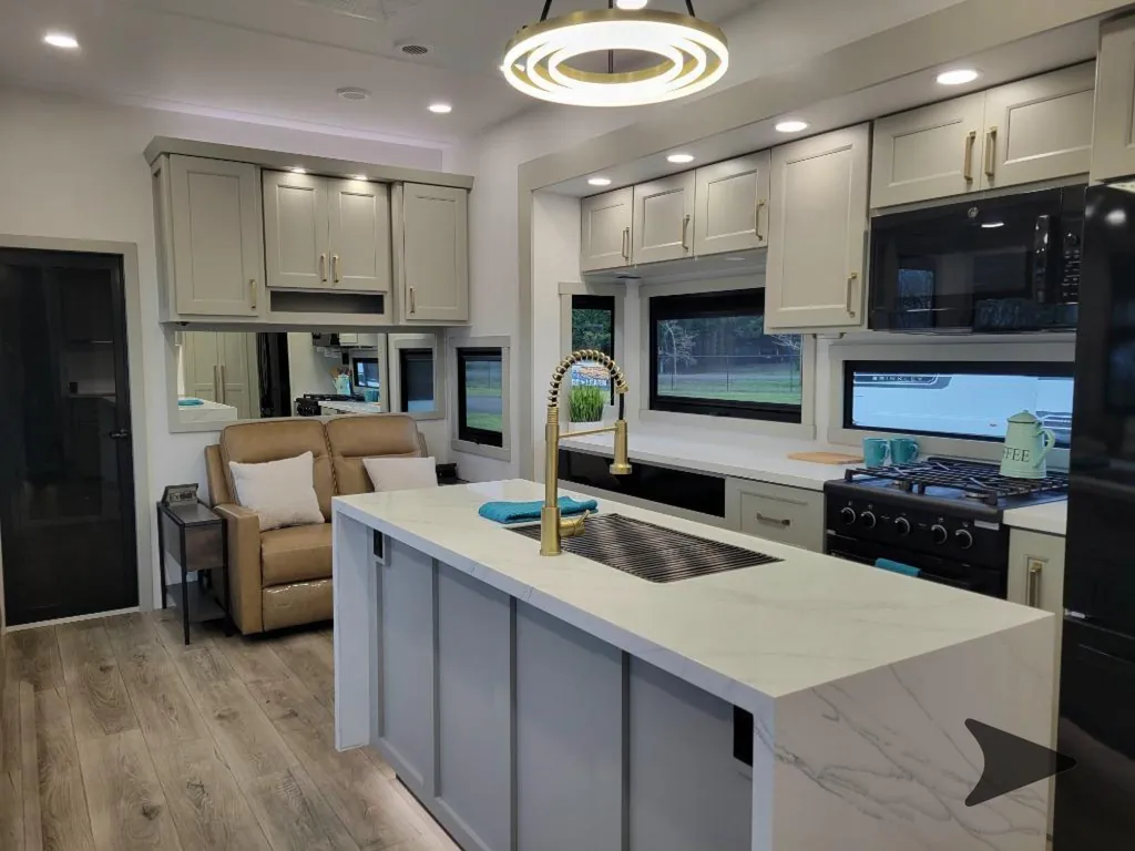 2026 Brinkley Model G 4100, Photos photo 87