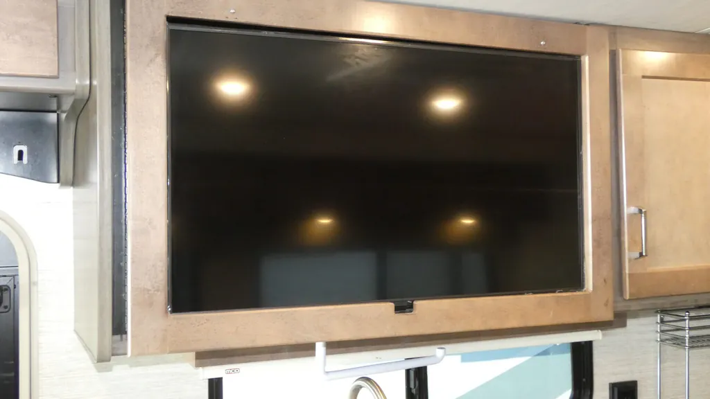 2022 Winnebago Vista 32M, Photos photo 18