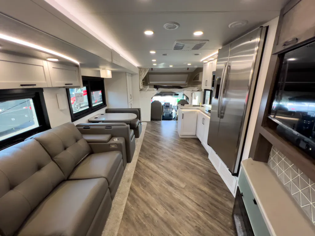 2026 Entegra Coach Accolade 37K, Photos photo 4