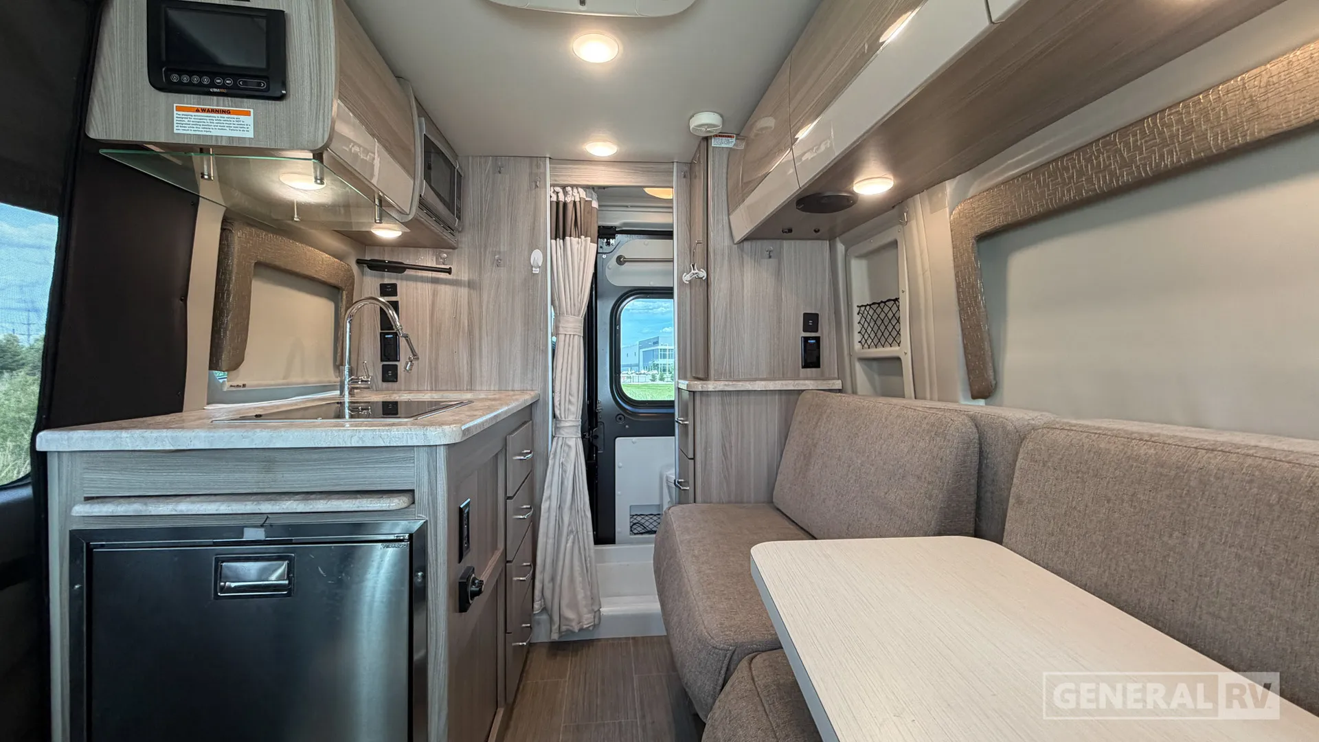 2022 Thor Motor Coach Scope 18M - Photo 3