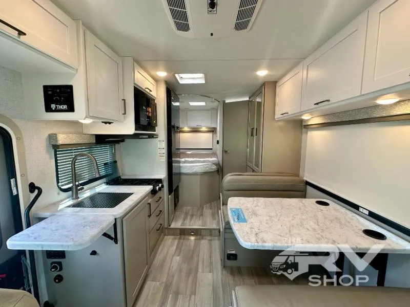 2026 Thor Motor Coach Four Winds 21Z - Photo 4