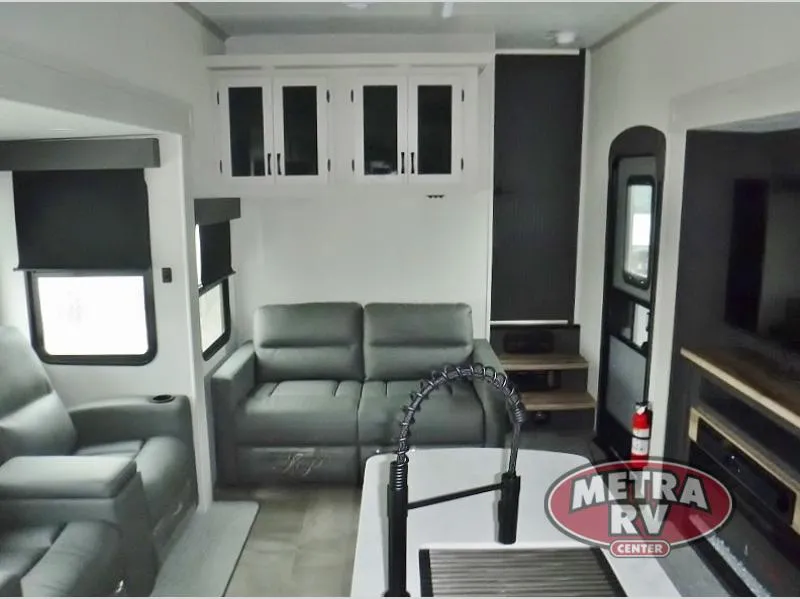 2026 Coachmen Chaparral 375BAF - Photo 4