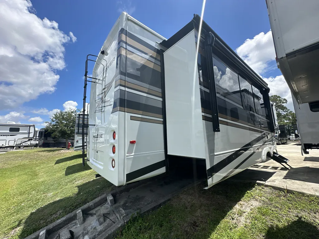 2026 Forest River Riverstone Legacy 43BFC, Photos photo 9