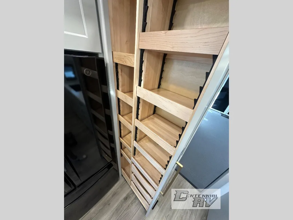 2026 Brinkley Model G 3950, Photos photo 51