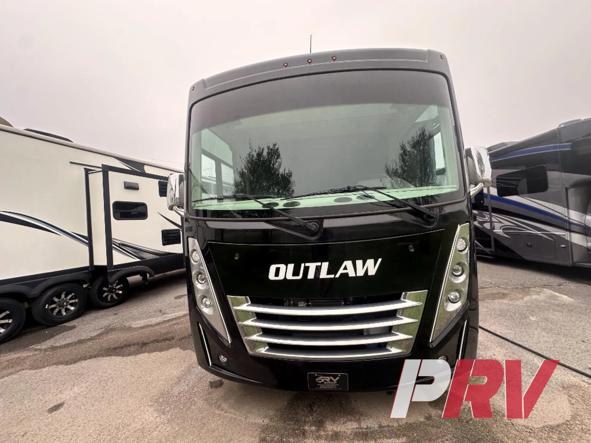 2023 Thor Motor Coach Outlaw 38KB - Photo 3