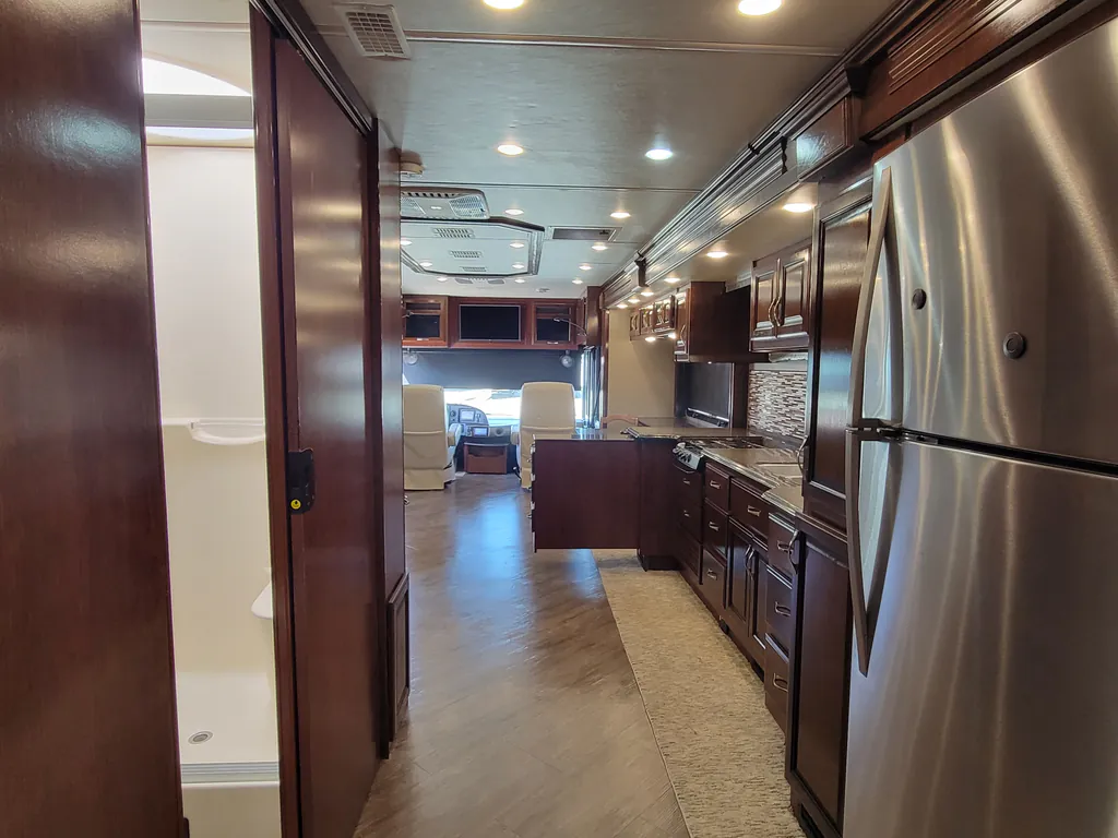 2018 Fleetwood Pace Arrow LXE 38F, Photos photo 22