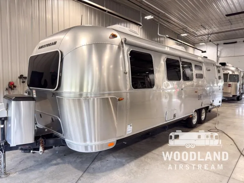 2017 Airstream Flying Cloud 30 BUNK - Photo 3