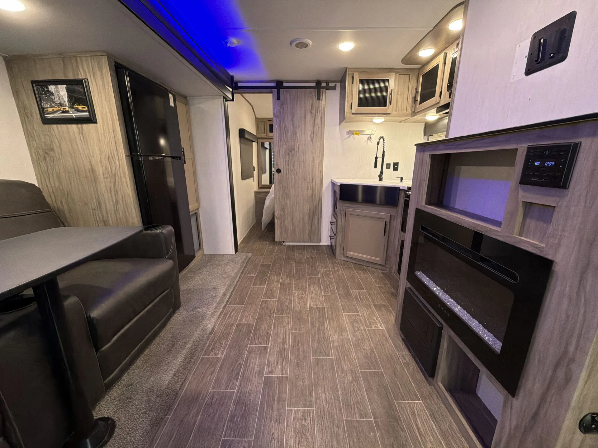 2022 Forest River Cherokee Alpha Wolf 22SW-L — living area main