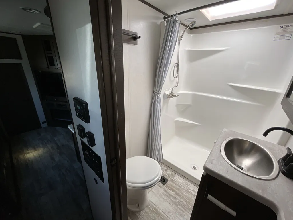 2021 Forest River XLR Nitro 321, Photos photo 17
