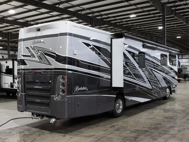 2025 Forest River Berkshire XL 40H - Photo 3