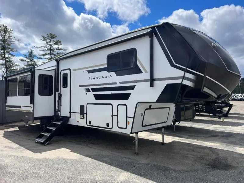 2026 Keystone Arcadia 3260RL - Photo 2