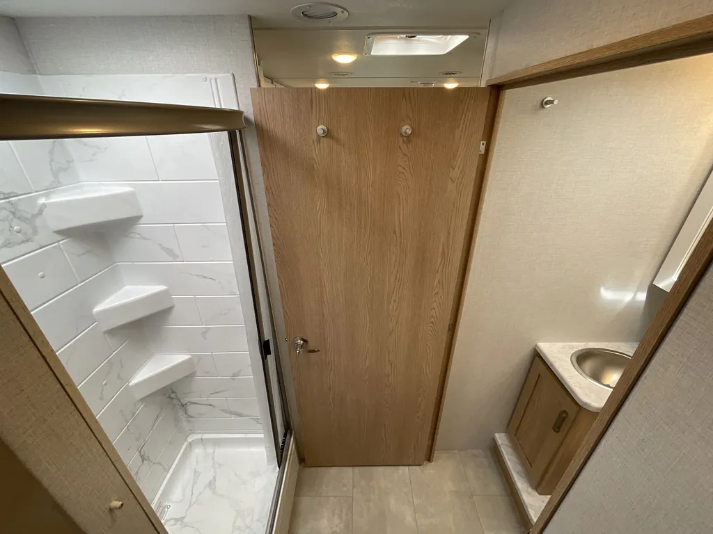 2026 Thor Motor Coach Freedom Elite 28HZ, Photos photo 17
