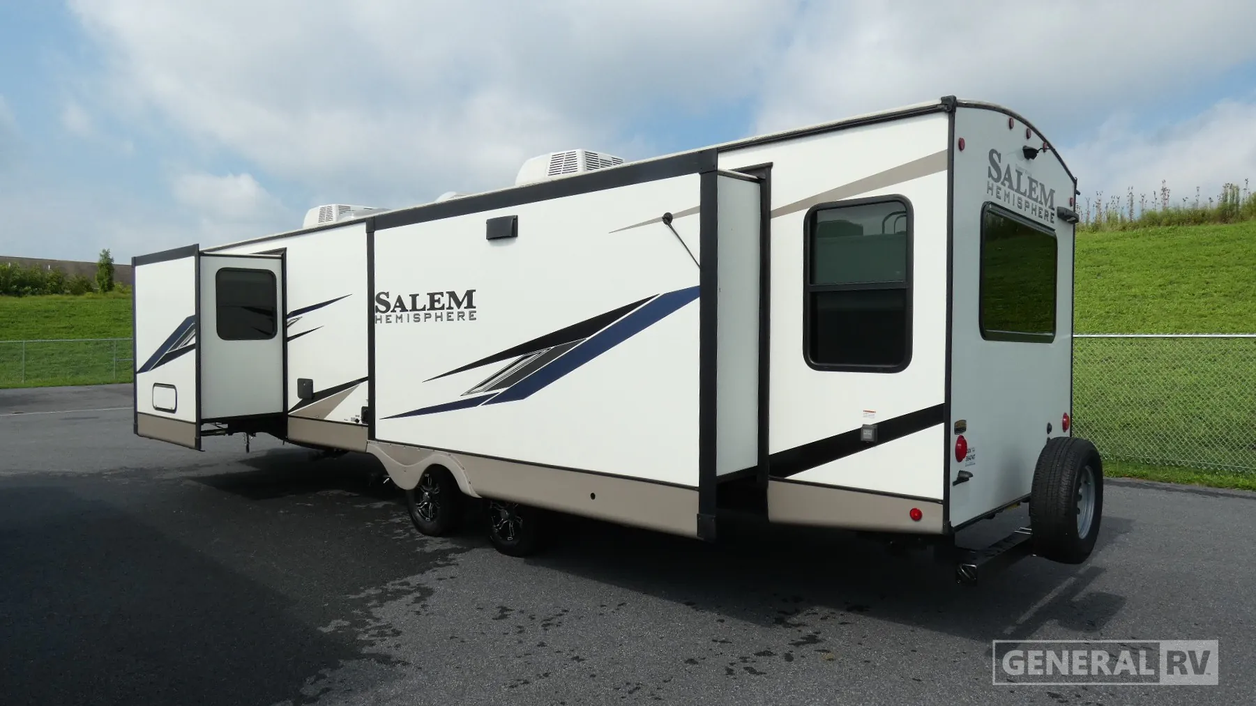 2024 Forest River Salem Hemisphere 308RL - Photo 4