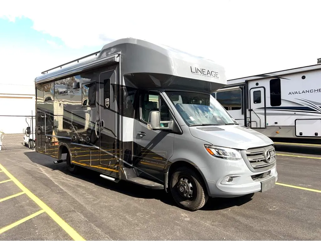 2026 Grand Design Lineage Series M 25TK - Photo 2