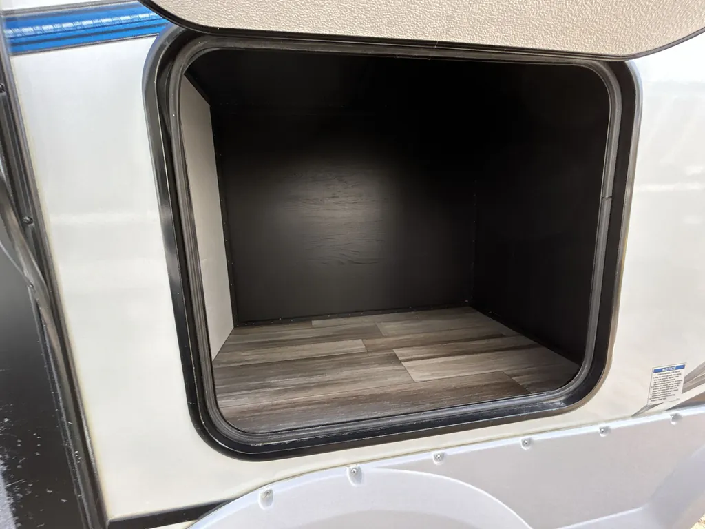 2023 Coachmen Freedom Express Ultra Lite 274RKS, Photos photo 8