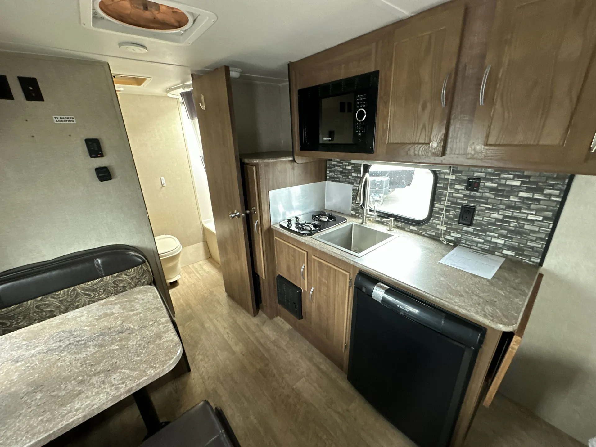 2018 gulf stream Ameri-Lite 188RB — living area main
