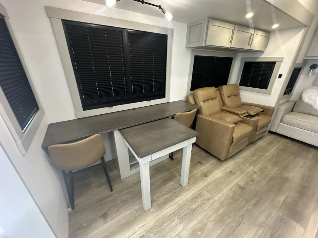 2025 Brinkley Model Z 3515, Photos photo 17