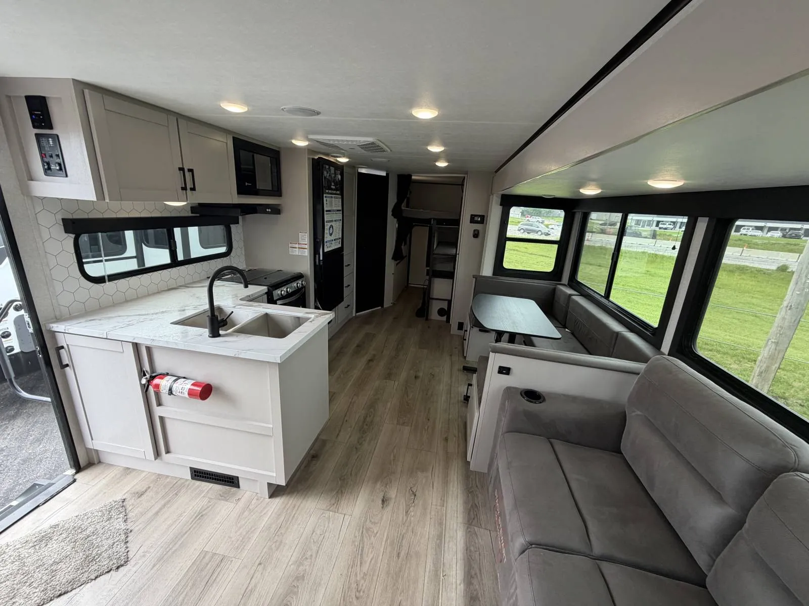 2026 Jayco Jay Feather 29BHB - Photo 4