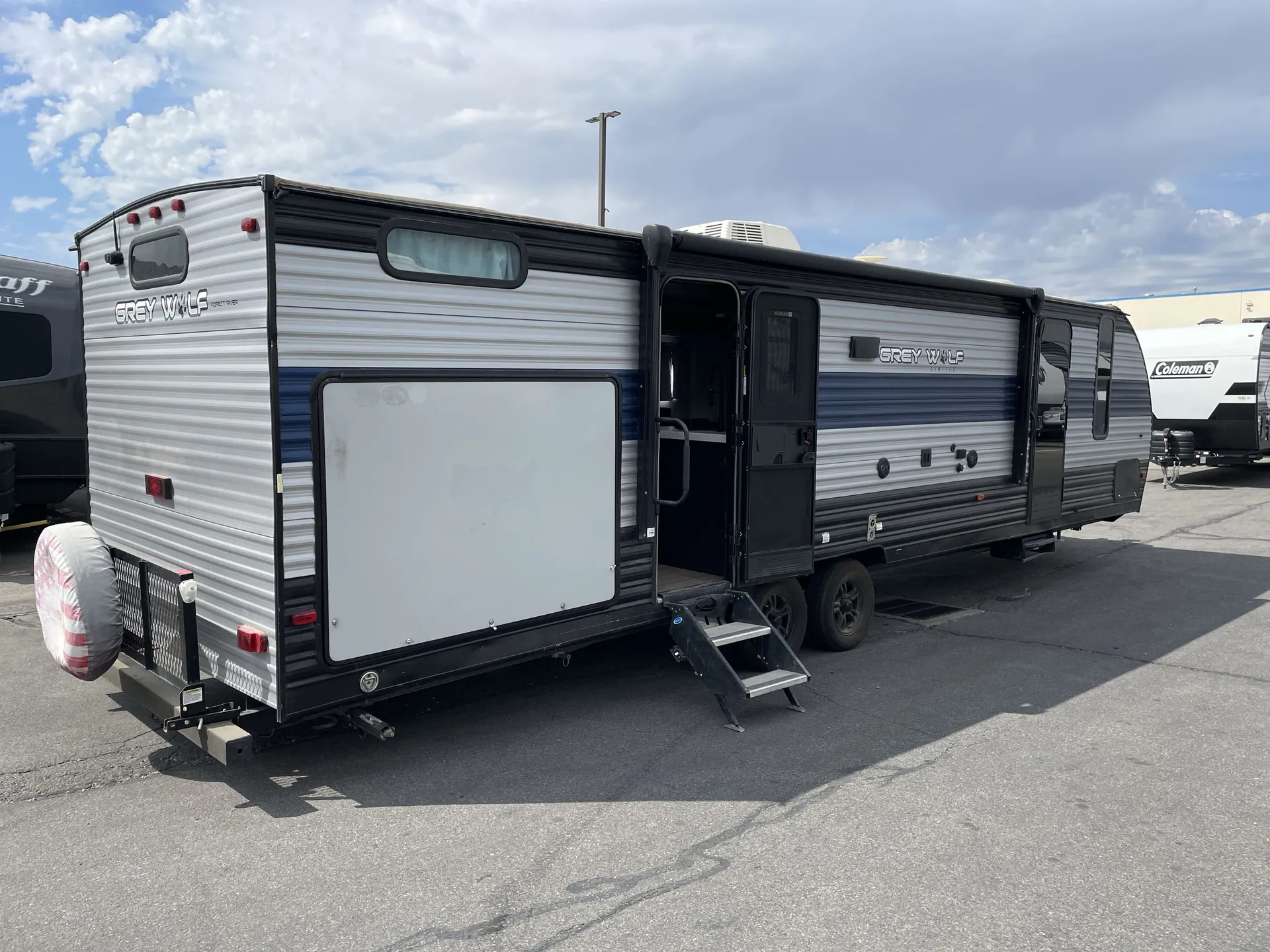 2022 Forest River Cherokee Grey Wolf 29TE — living area main
