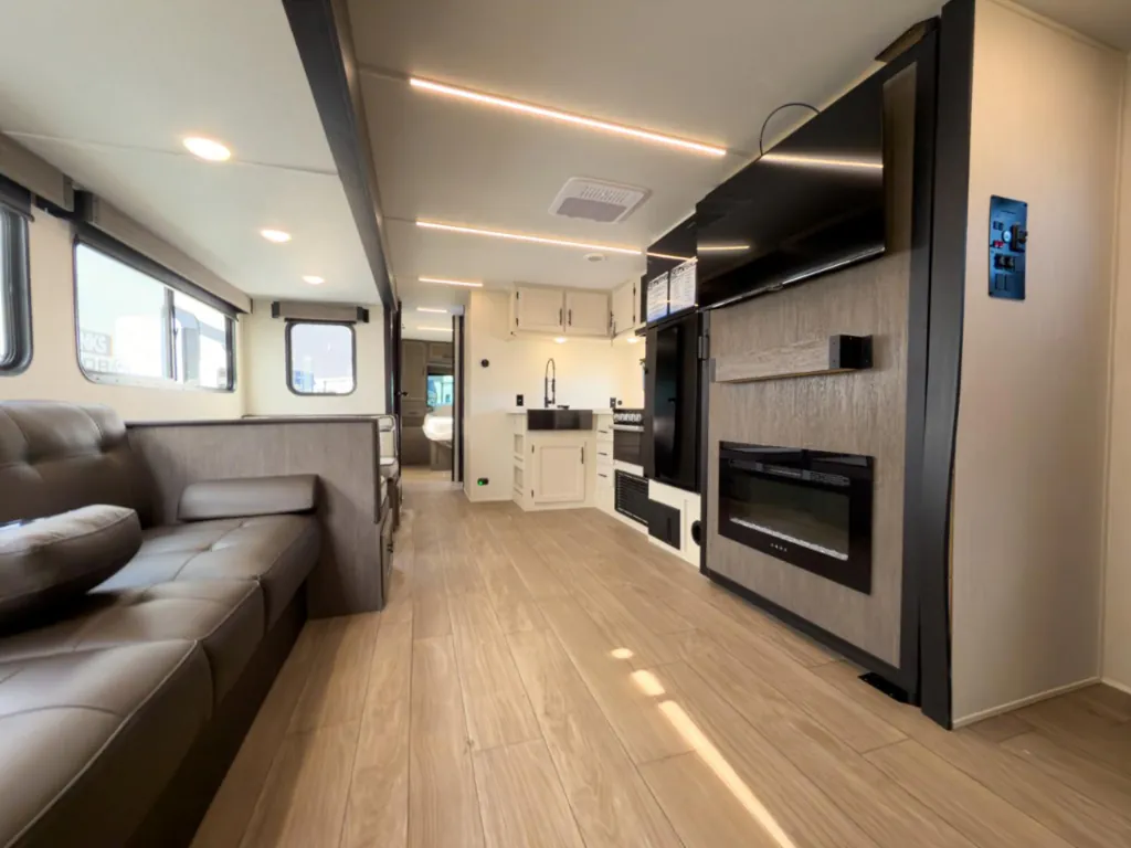 2026 Forest River Cherokee Alpha Wolf 29DCB, Photos photo 54