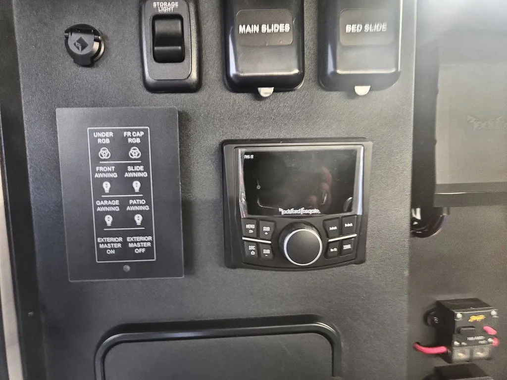 2026 Brinkley Model G 4170, Photos photo 17