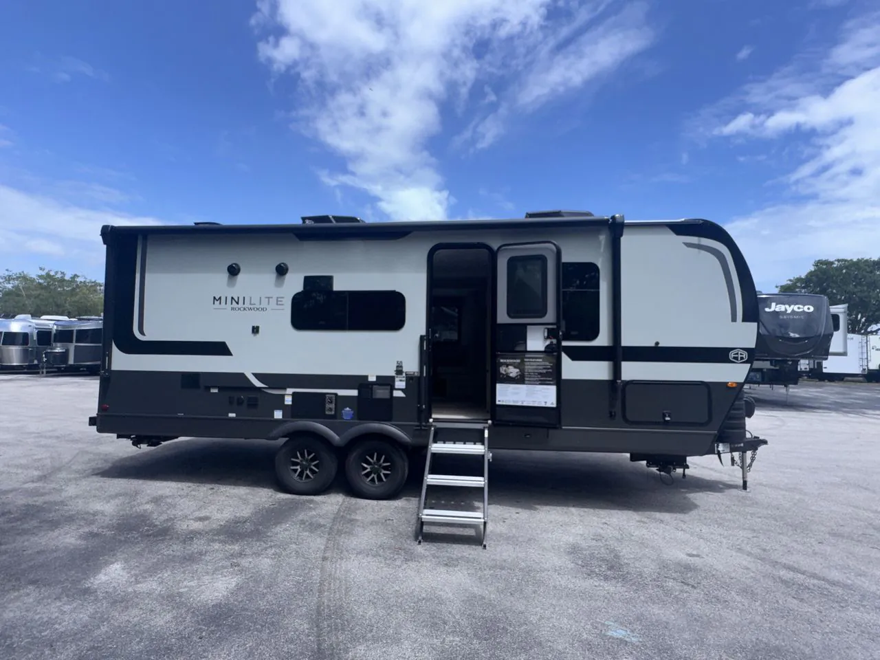 2026 Forest River Rockwood Mini Lite 2520BH - Photo 2