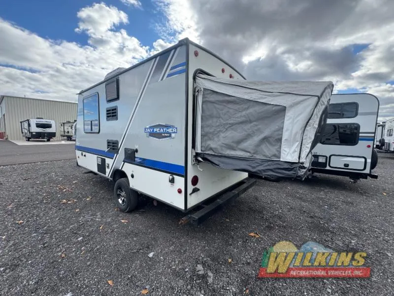 2018 Jayco Jay Feather 7 16XRB - Photo 3