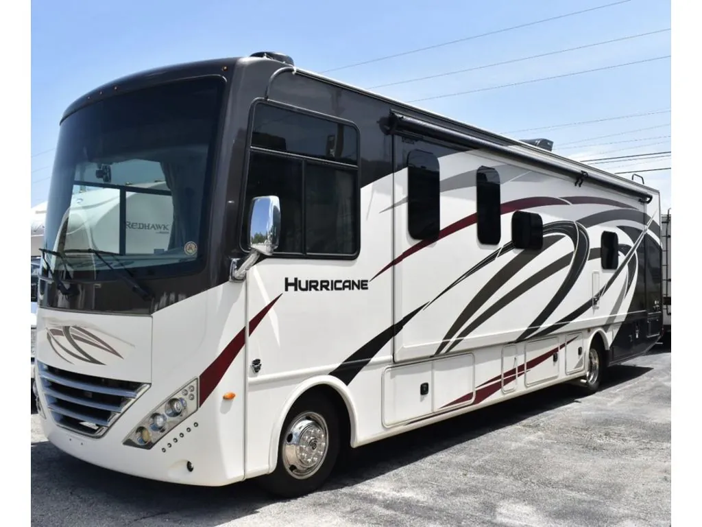 2020 Thor Motor Coach Hurricane 33X - Photo 4
