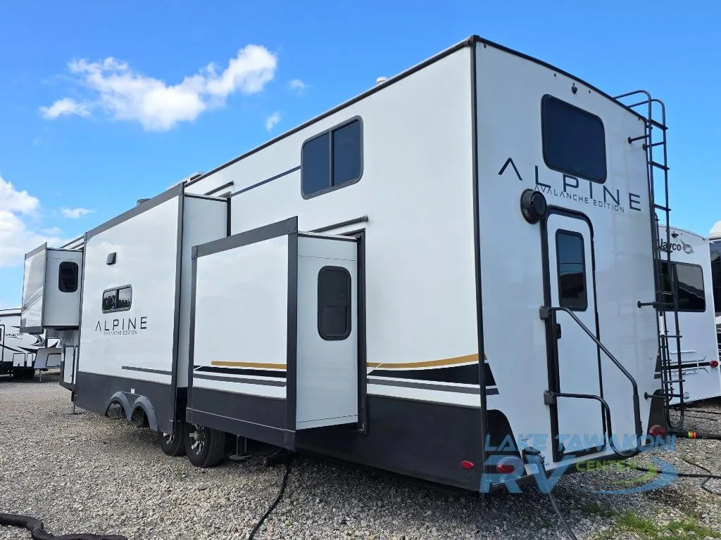 2025 Keystone Alpine Avalanche Edition 390DS - Photo 4