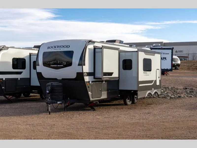 2026 Forest River Rockwood Mini Lite 2513S - Photo 2
