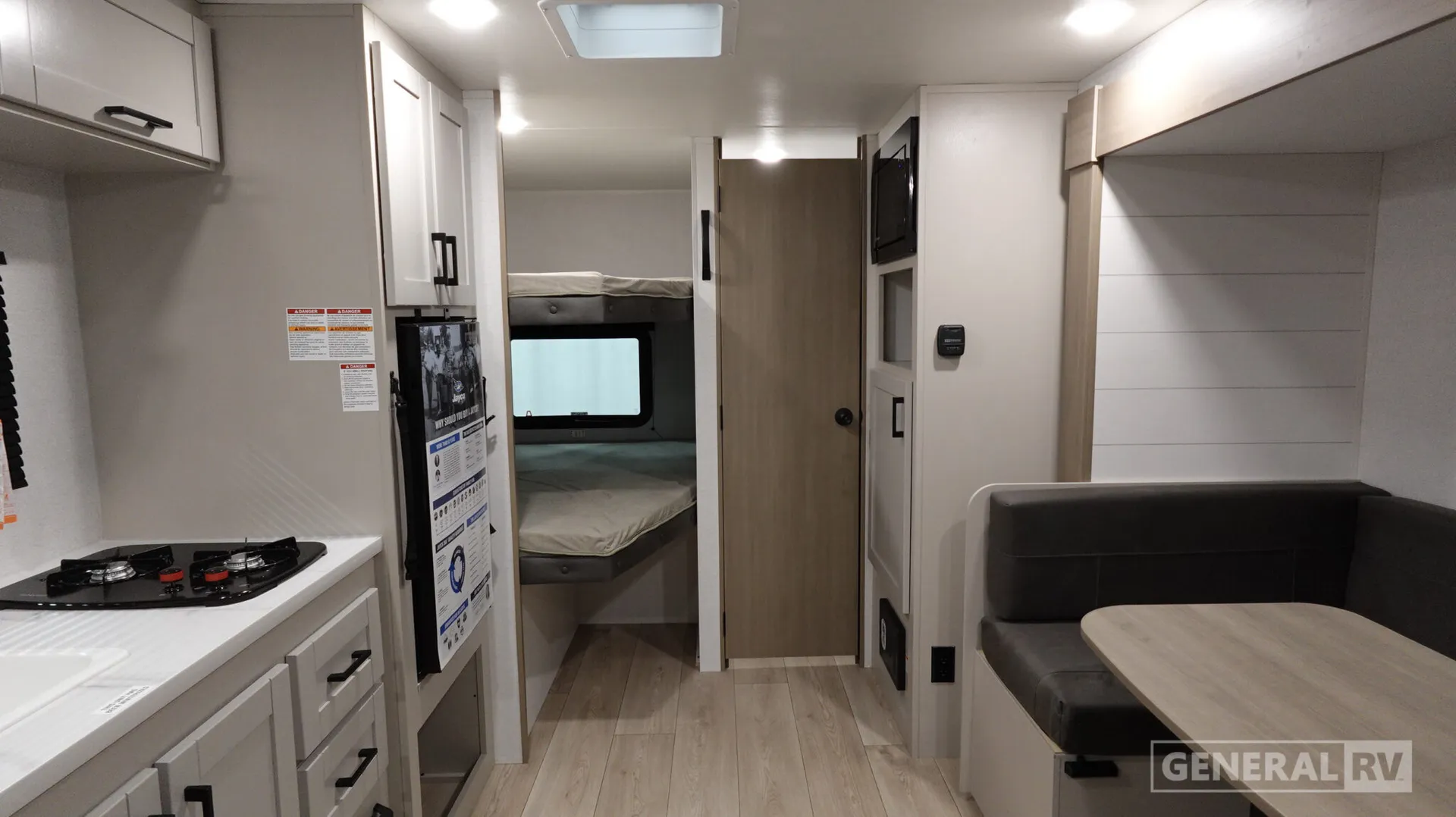 2027 Jayco Jay Flight SLX 178DBS - Photo 3